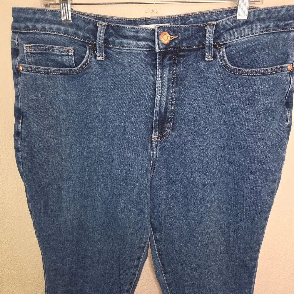 LC Lauren Conrad excellent pre
